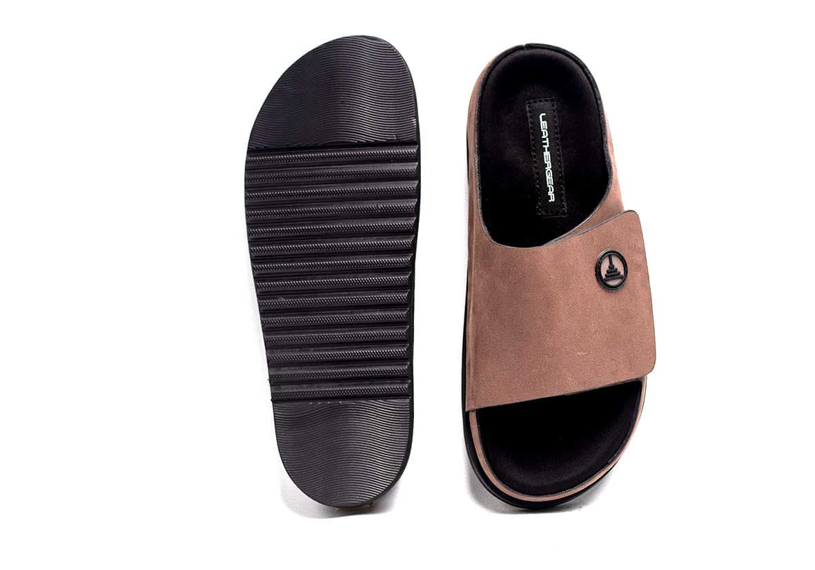 Crest Slide · Brown